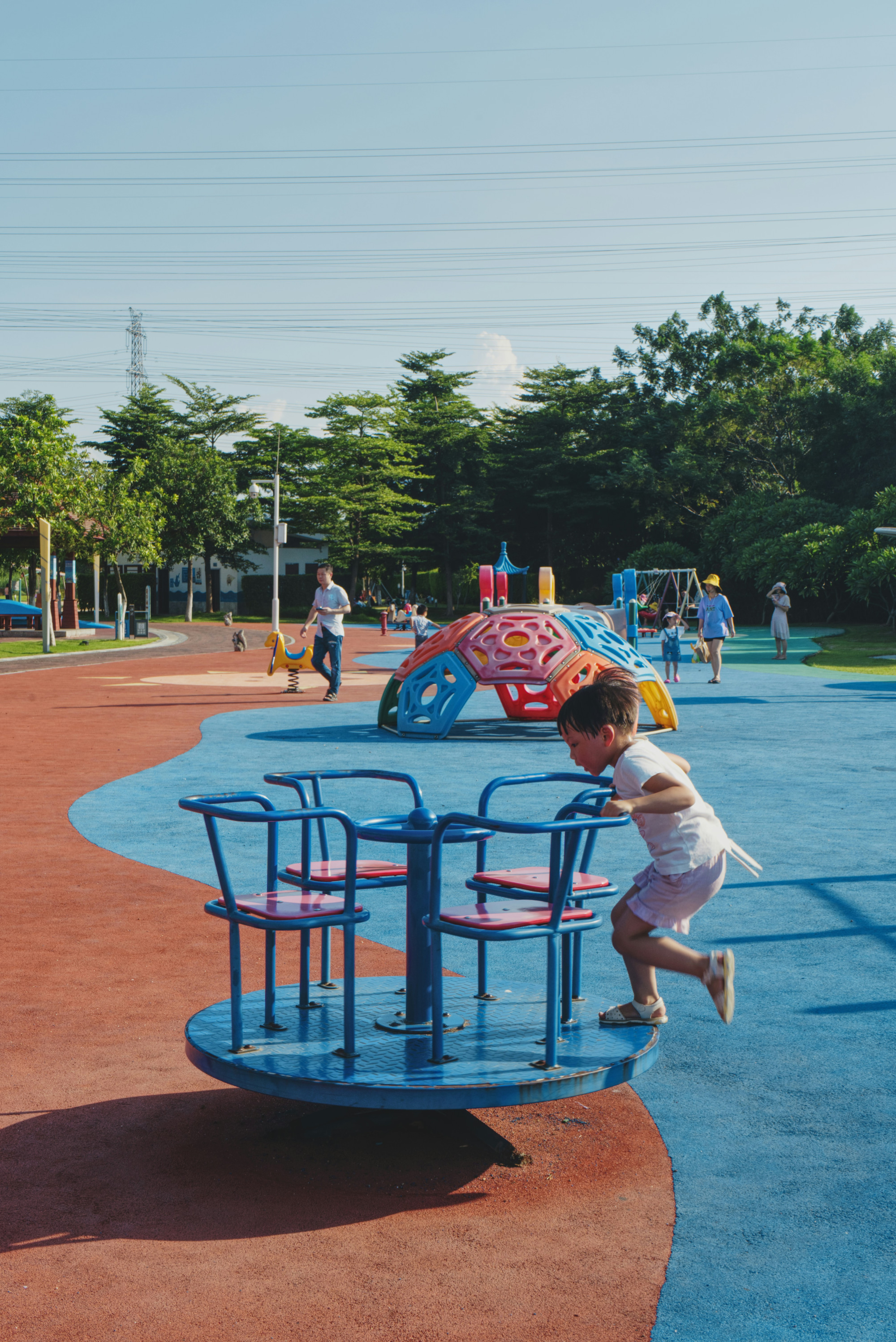 KIDS PLAYGROUND