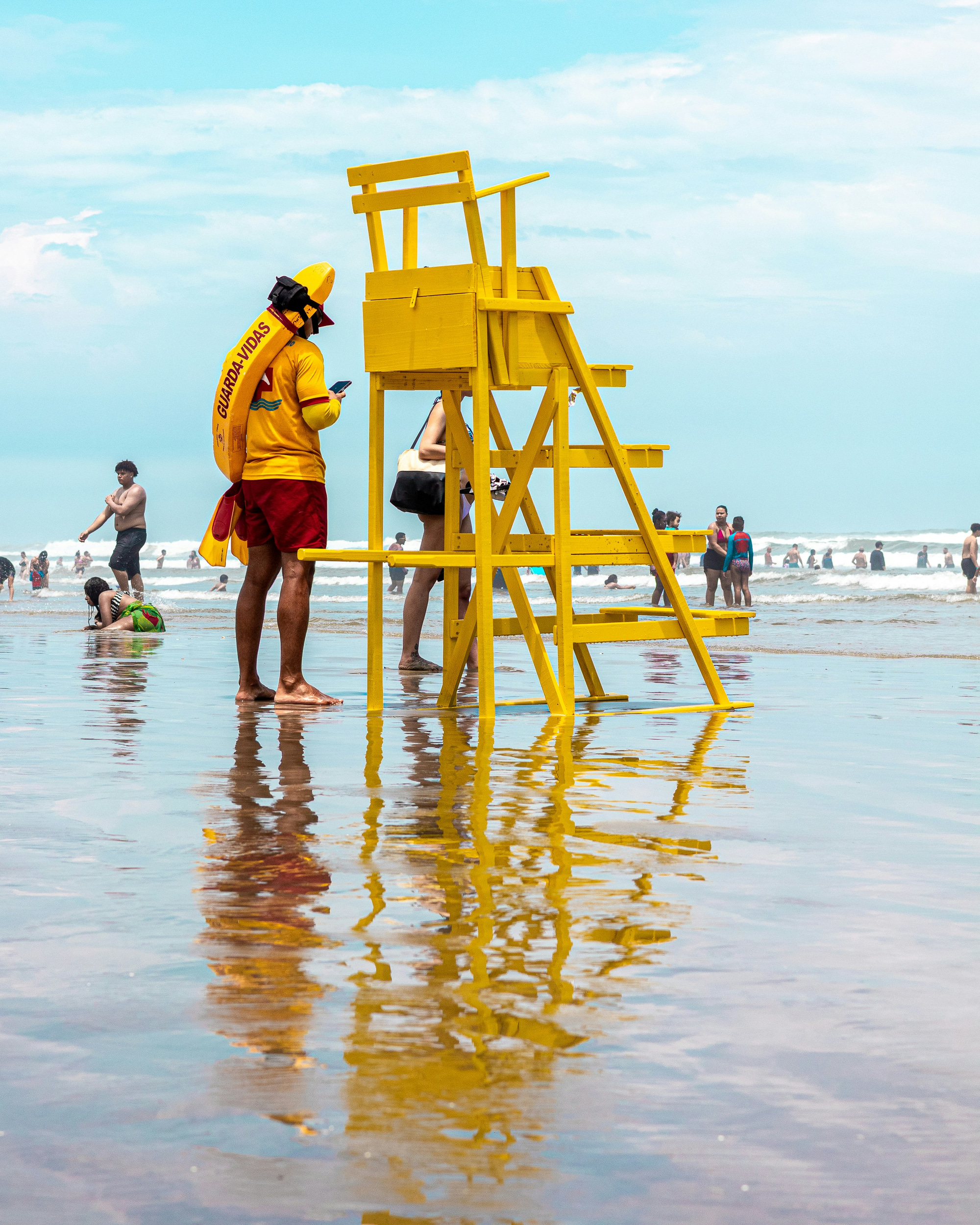 BEACH SERVICE