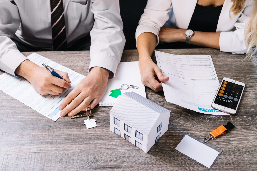 Navigating Ontario Real Estate: 2025 Market Tips